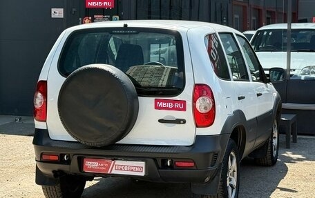 Chevrolet Niva I рестайлинг, 2018 год, 700 000 рублей, 11 фотография