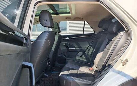 Volkswagen T-Roc I, 2022 год, 1 600 000 рублей, 8 фотография
