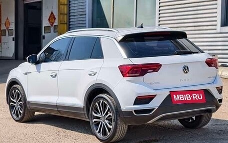 Volkswagen T-Roc I, 2022 год, 1 600 000 рублей, 6 фотография