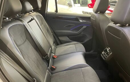 Volkswagen Tiguan, 2026 год, 4 790 000 рублей, 28 фотография