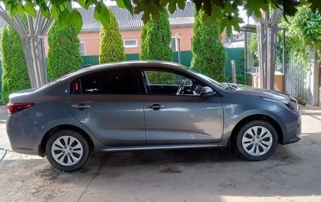 KIA Rio IV, 2017 год, 1 250 000 рублей, 3 фотография