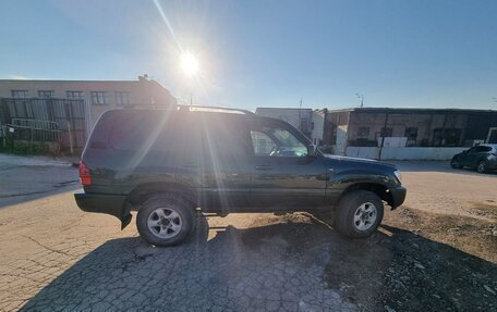 Toyota Land Cruiser 100 рестайлинг 2, 2000 год, 980 000 рублей, 6 фотография