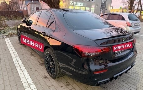 Mercedes-Benz E-Класс, 2020 год, 4 740 000 рублей, 2 фотография