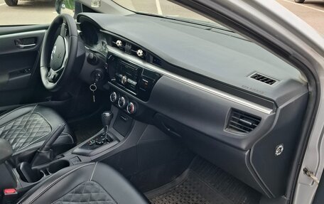 Toyota Corolla, 2015 год, 1 200 000 рублей, 14 фотография