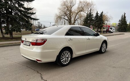 Toyota Camry, 2017 год, 2 300 000 рублей, 6 фотография