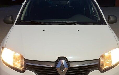Renault Logan II, 2015 год, 850 000 рублей, 1 фотография
