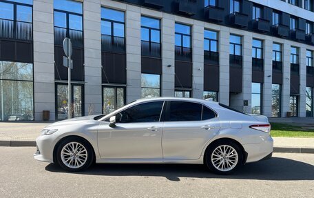 Toyota Camry, 2018 год, 2 460 000 рублей, 1 фотография