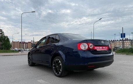 Volkswagen Jetta VI, 2010 год, 700 000 рублей, 7 фотография