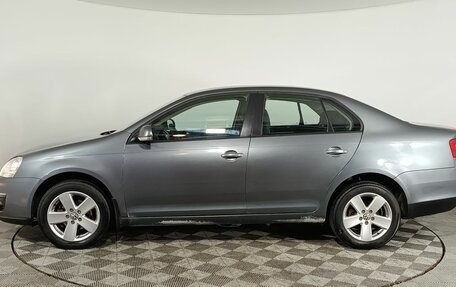 Volkswagen Jetta VI, 2010 год, 690 000 рублей, 4 фотография