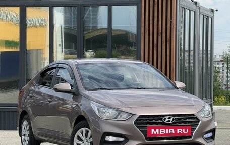 Hyundai Solaris II рестайлинг, 2018 год, 1 100 000 рублей, 3 фотография