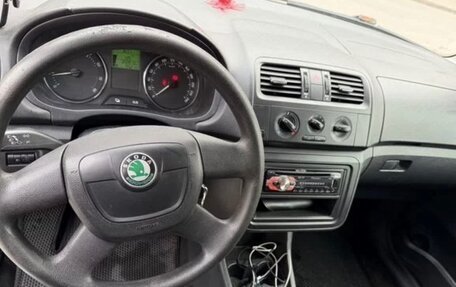 Skoda Fabia II, 2012 год, 440 000 рублей, 4 фотография