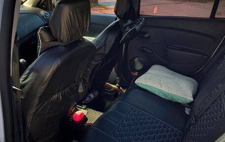 Renault Logan II, 2015 год, 850 000 рублей, 7 фотография