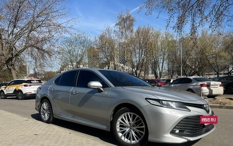 Toyota Camry, 2018 год, 2 460 000 рублей, 8 фотография