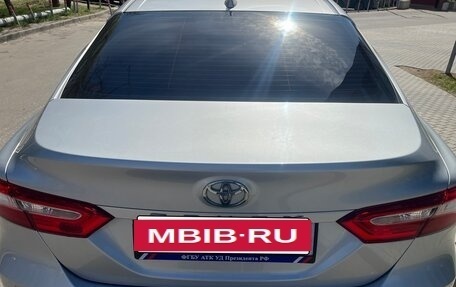 Toyota Camry, 2018 год, 2 460 000 рублей, 5 фотография