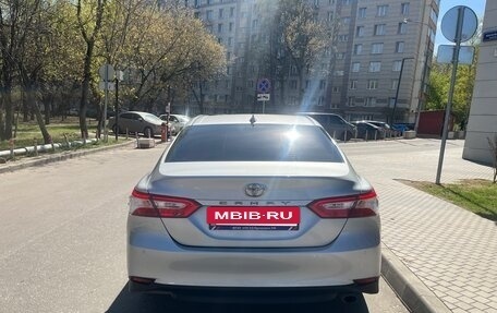Toyota Camry, 2018 год, 2 460 000 рублей, 4 фотография