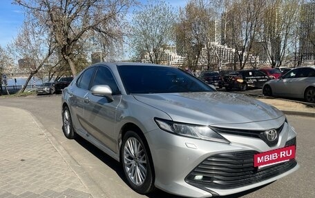 Toyota Camry, 2018 год, 2 460 000 рублей, 9 фотография