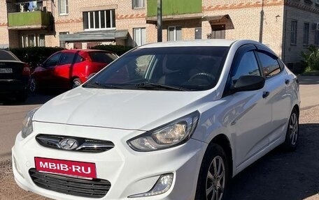Hyundai Solaris II рестайлинг, 2013 год, 560 000 рублей, 6 фотография