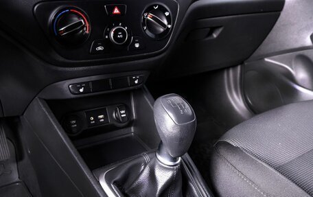 Hyundai Solaris II рестайлинг, 2017 год, 1 220 000 рублей, 10 фотография