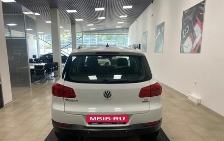 Volkswagen Tiguan I, 2014 год, 996 000 рублей, 6 фотография
