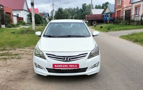 Hyundai Solaris II рестайлинг, 2014 год, 850 000 рублей, 3 фотография
