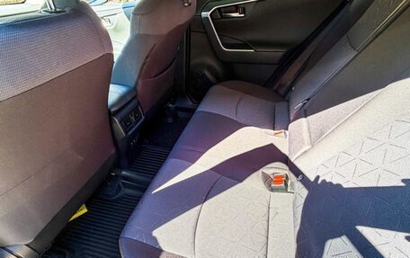 Toyota RAV4, 2021 год, 3 310 000 рублей, 7 фотография