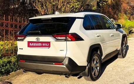 Toyota RAV4, 2021 год, 3 310 000 рублей, 4 фотография