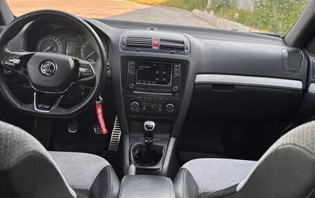 Skoda Octavia RS, 2006 год, 1 290 000 рублей, 17 фотография
