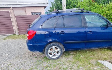 Skoda Fabia II, 2011 год, 580 000 рублей, 3 фотография