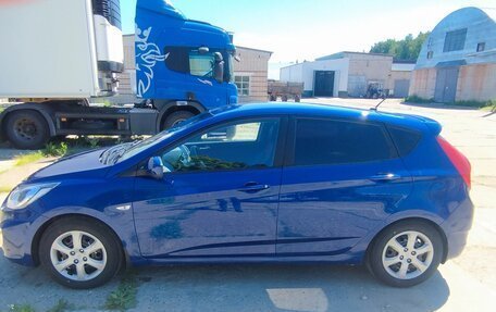 Hyundai Solaris II рестайлинг, 2011 год, 710 000 рублей, 4 фотография
