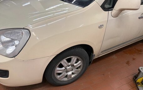 KIA Carens III (RP), 2009 год, 595 000 рублей, 3 фотография