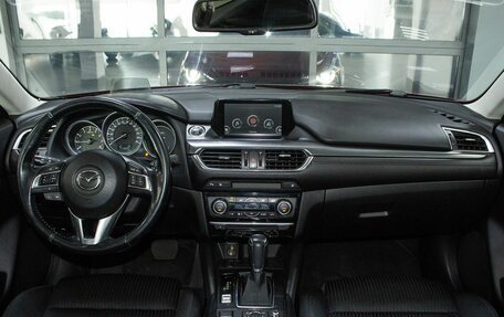 Mazda 6, 2016 год, 1 900 000 рублей, 13 фотография