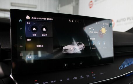 Toyota Camry, 2026 год, 4 100 000 рублей, 10 фотография