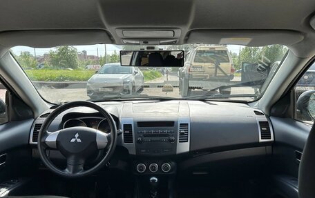 Mitsubishi Outlander III рестайлинг 3, 2008 год, 1 100 000 рублей, 4 фотография