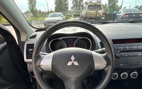 Mitsubishi Outlander III рестайлинг 3, 2008 год, 1 100 000 рублей, 7 фотография