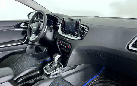 KIA cee'd III, 2022 год, 1 999 000 рублей, 9 фотография