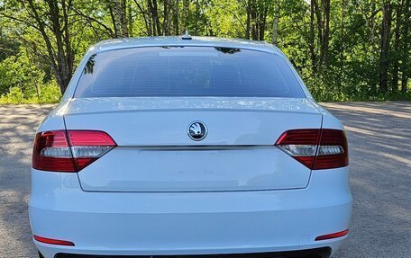 Skoda Superb III рестайлинг, 2014 год, 1 400 000 рублей, 3 фотография