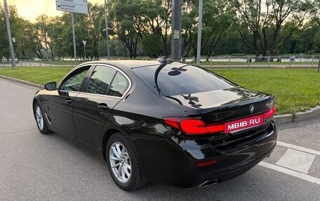BMW 5 серия, 2021 год, 3 050 000 рублей, 4 фотография