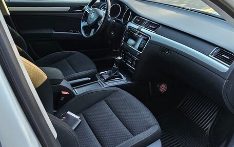 Skoda Superb III рестайлинг, 2014 год, 1 400 000 рублей, 10 фотография