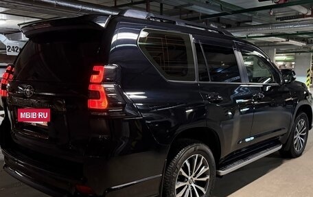 Toyota Land Cruiser Prado 150 рестайлинг 2, 2022 год, 8 850 000 рублей, 4 фотография