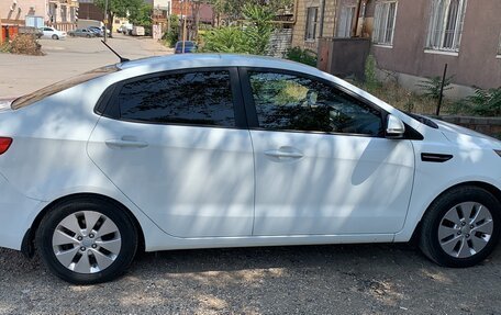 KIA Rio III рестайлинг, 2013 год, 730 000 рублей, 4 фотография