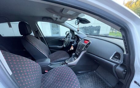 Opel Astra J, 2010 год, 550 000 рублей, 13 фотография