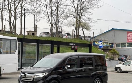 Honda Stepwgn IV, 2022 год, 2 040 000 рублей, 2 фотография