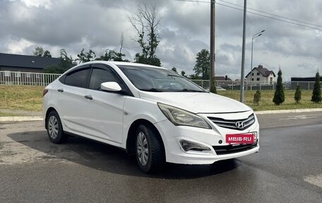 Hyundai Solaris II рестайлинг, 2015 год, 550 000 рублей, 3 фотография
