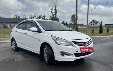 Hyundai Solaris II рестайлинг, 2015 год, 550 000 рублей, 5 фотография