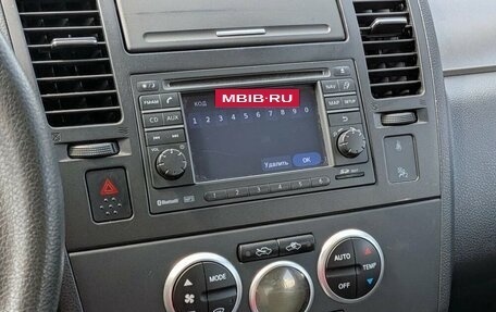 Nissan Tiida, 2010 год, 750 000 рублей, 8 фотография