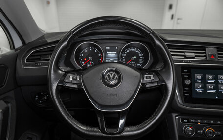 Volkswagen Tiguan II, 2017 год, 1 995 000 рублей, 10 фотография