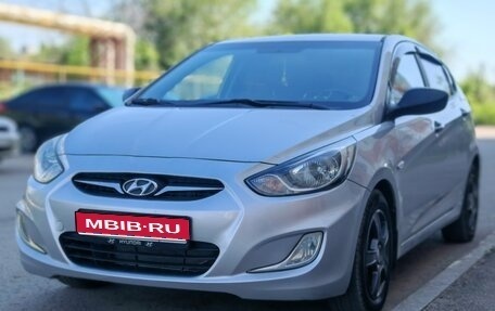Hyundai Solaris II рестайлинг, 2012 год, 625 000 рублей, 1 фотография