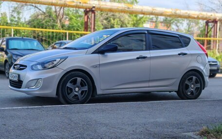 Hyundai Solaris II рестайлинг, 2012 год, 625 000 рублей, 10 фотография