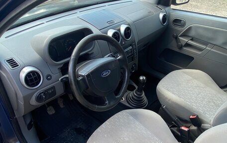 Ford Fusion I, 2002 год, 290 000 рублей, 12 фотография