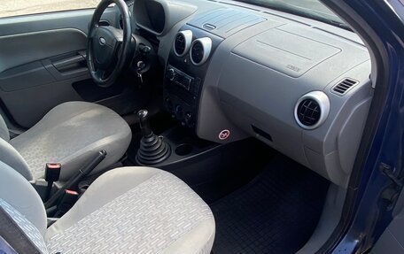 Ford Fusion I, 2002 год, 290 000 рублей, 11 фотография